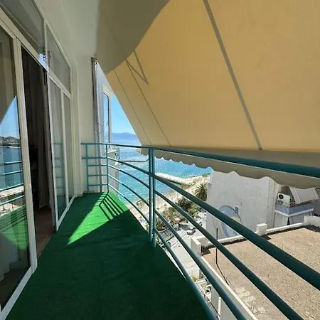 Coral Apartment